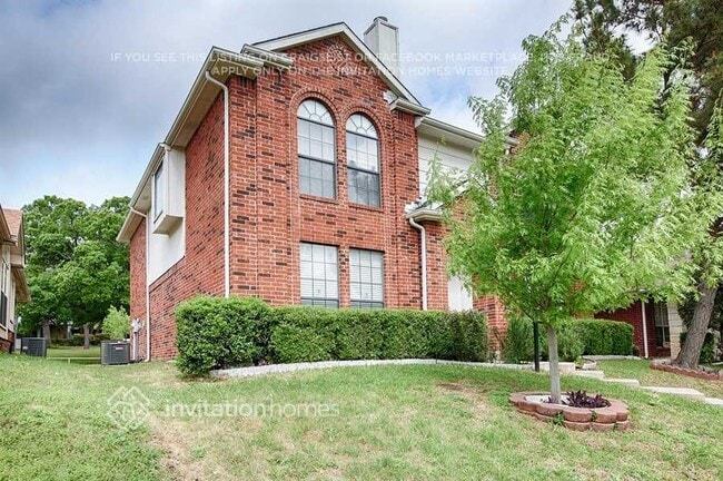 1417 Creekview Dr in Lewisville, TX - Foto de edificio - Building Photo