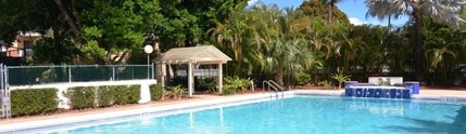 Villa Bellini in Hialeah, FL - Foto de edificio - Building Photo