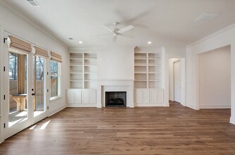 2362 Corinne Oak Ct in Memphis, TN - Building Photo - Building Photo