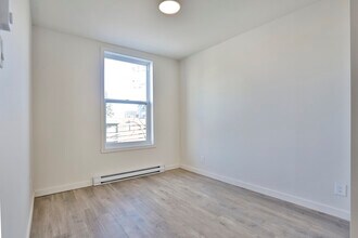 2120 Fullum Rue in Montréal, QC - Building Photo - Building Photo