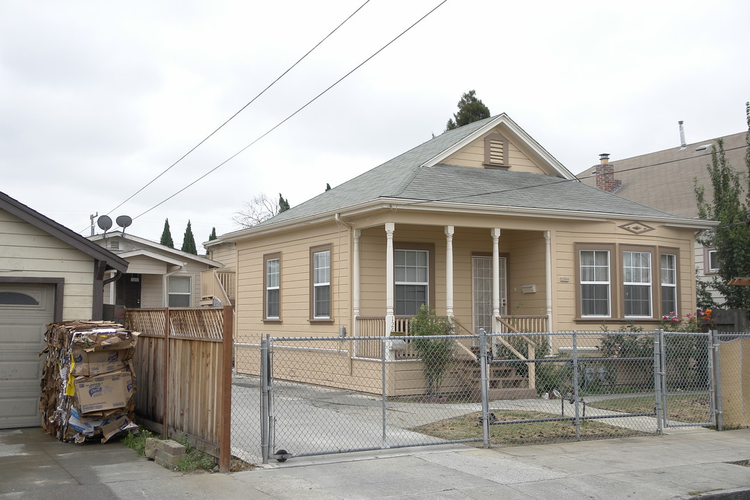 1264-1268 96th Ave in Oakland, CA - Building Photo