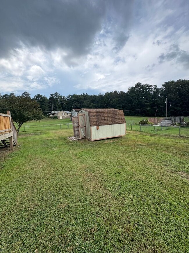 606 Taylors Chapel Rd in Anniston, AL - Building Photo - Building Photo
