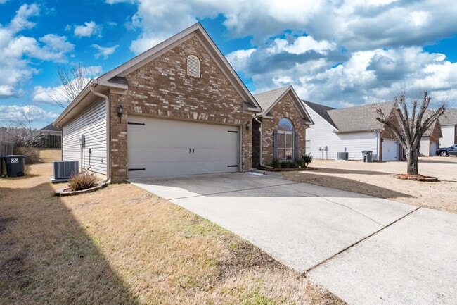 2520 Stonecreek Trail in Helena, AL - Building Photo - Building Photo