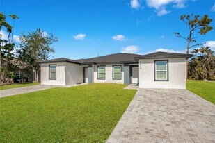 9416 Anita Ave in Englewood, FL - Building Photo