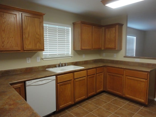11019 Palomino Bnd in San Antonio, TX - Building Photo - Building Photo