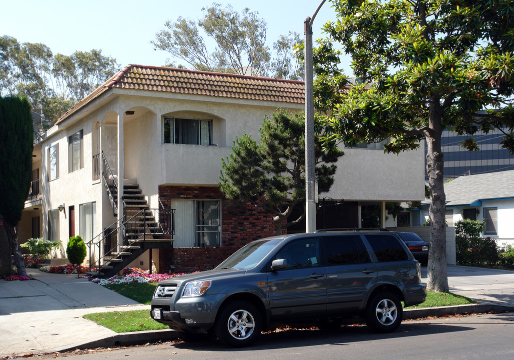 9824 Glasgow Pl in Los Angeles, CA - Building Photo