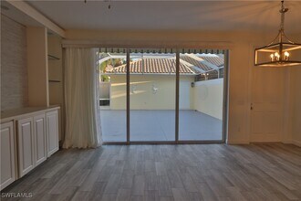 6182 Towncenter Cir in Naples, FL - Building Photo - Building Photo