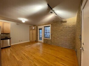 4938 N Winthrop Ave in Chicago, IL - Building Photo - Building Photo