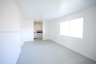 126 SW 18th Ave in Miami, FL - Building Photo - Building Photo