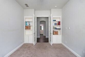 1104 Knoll St in Krugerville, TX - Building Photo - Building Photo