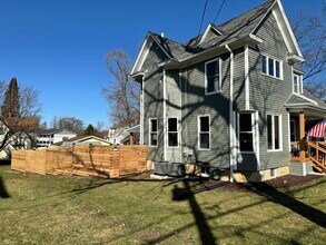 473 E Elm St in Sycamore, IL - Building Photo - Building Photo