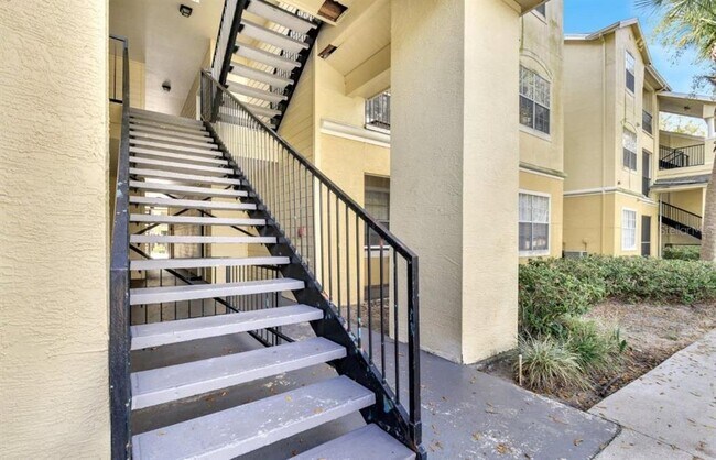 2528 Robert Trent Jones Dr in Orlando, FL - Building Photo - Building Photo
