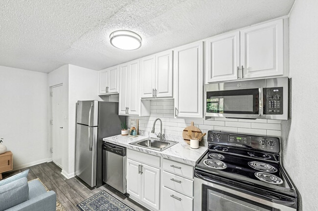 Liv at Winter Park Apartment Homes in Winter Park, FL - Building Photo - Building Photo