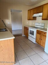 879 Remsen Ave NW in Palm Bay, FL - Building Photo - Building Photo