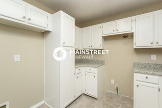 278 Castleair Dr NE in Kennesaw, GA - Building Photo - Building Photo
