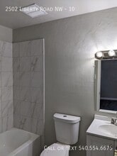 2502 Liberty Rd NW in Roanoke, VA - Building Photo - Building Photo