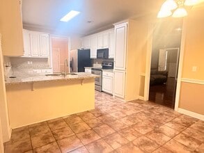 635 Hampshire Dr in Brandon, MS - Building Photo - Building Photo