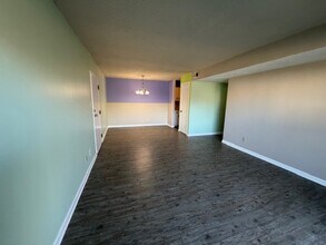 2624 Randleman Rd, Unit A in Greensboro, NC - Foto de edificio - Building Photo