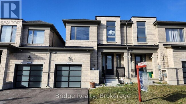 884 Sobeski Ave in Woodstock, ON - Building Photo - Building Photo