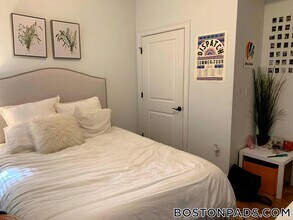 26 Washburn St, Unit 2 in Boston, MA - Building Photo - Building Photo