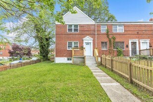 1100 Mt Holly St in Baltimore, MD - Building Photo