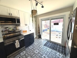 6174 Otis St in Arvada, CO - Foto de edificio - Building Photo