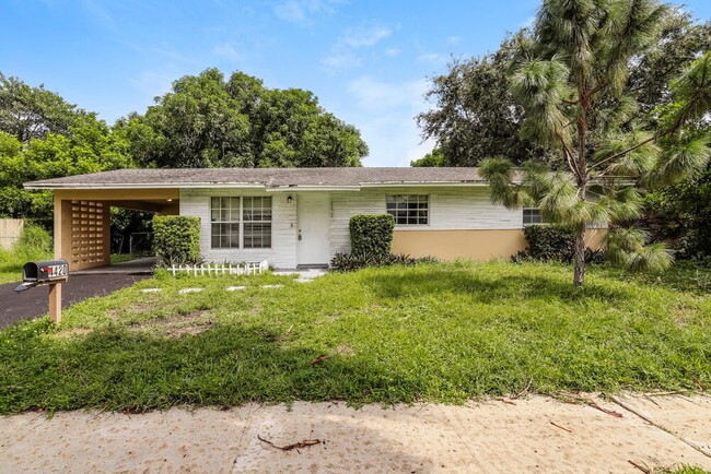 property at 4420 N Shore Dr