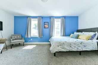 158 Everett St in Boston, MA - Building Photo - Building Photo