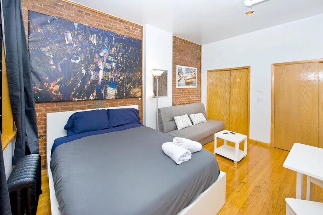 135 E 94th St in New York, NY - Building Photo - Building Photo