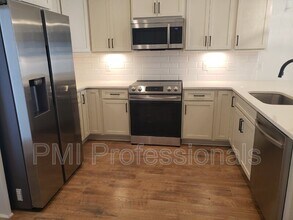 205 McAuliffe St in Murfreesboro, TN - Building Photo - Building Photo