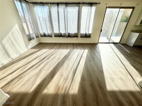 1837 Shining Elm Ct in North Las Vegas, NV - Building Photo - Building Photo