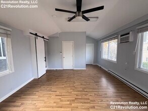 2512 Massachusetts Ave in Cambridge, MA - Building Photo - Building Photo