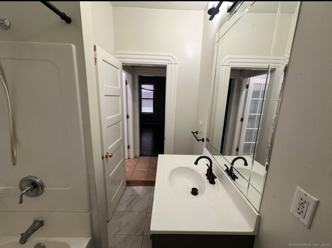 141 Ashley St in Hartford, CT - Building Photo - Building Photo