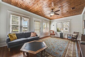 601 E 8th St in Georgetown, TX - Building Photo - Building Photo