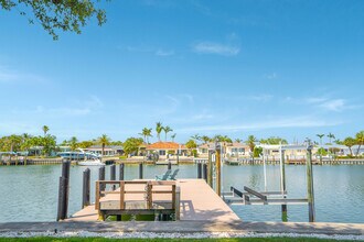 291 N Tessier Dr in St Pete Beach, FL - Building Photo - Building Photo