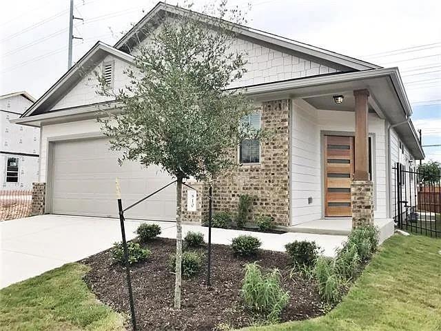 property at 810 Cottage Bank Trl