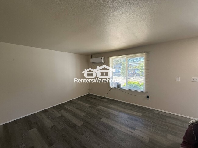 8603 Meadow Rd SW in Lakewood, WA - Building Photo - Building Photo