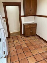 1345 E Topeka St in Pasadena, CA - Foto de edificio - Building Photo