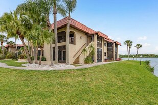 1005 S Bayshore Blvd in Safety Harbor, FL - Building Photo