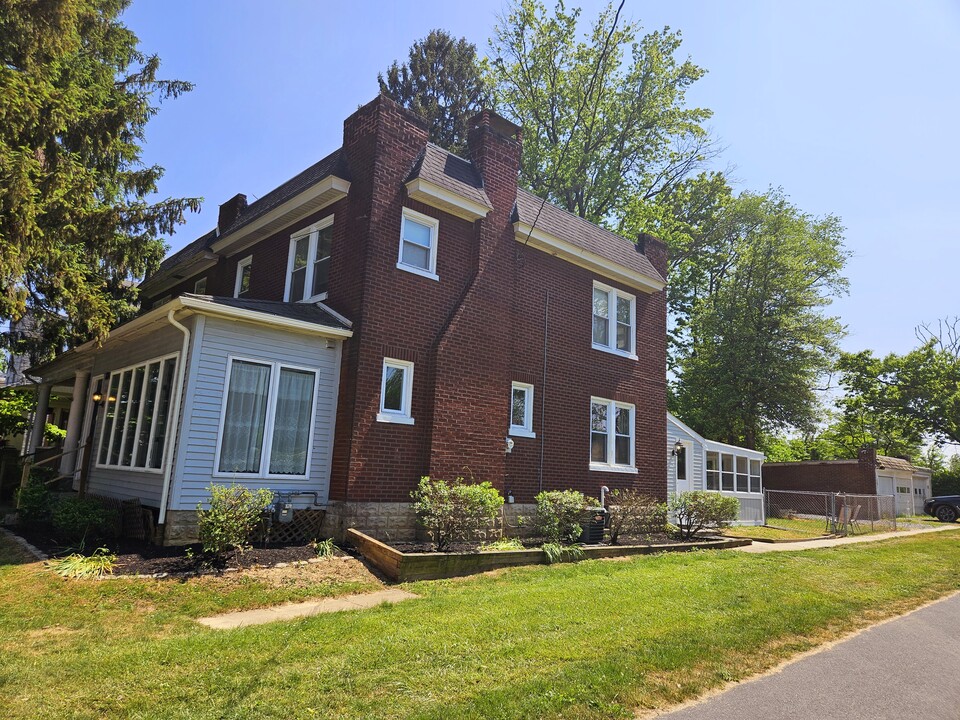 700 S West End Ave in Lancaster, PA - Building Photo