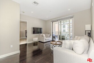 376 Caruso Ave in Glendale, CA - Building Photo - Building Photo