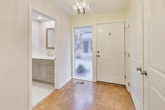 475 Laurel Ave in Highland Park, IL - Building Photo - Building Photo