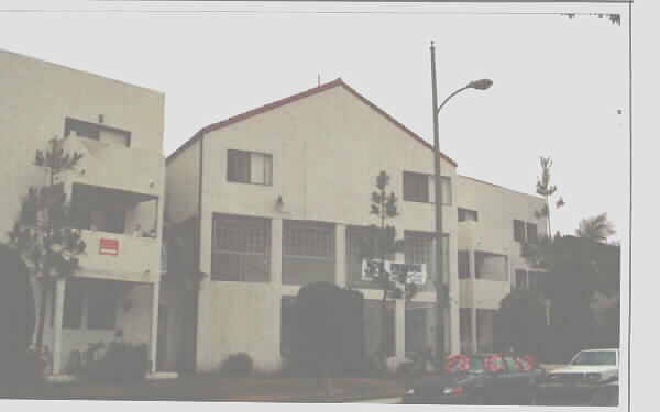 811 Java Ave in Inglewood, CA - Foto de edificio