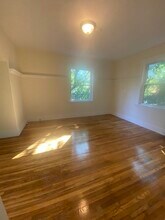 75 Peter Parley Rd, Unit 2 in Boston, MA - Building Photo - Building Photo
