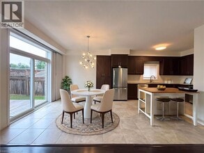 23 Irongate Dr in Brant, ON - Building Photo - Building Photo