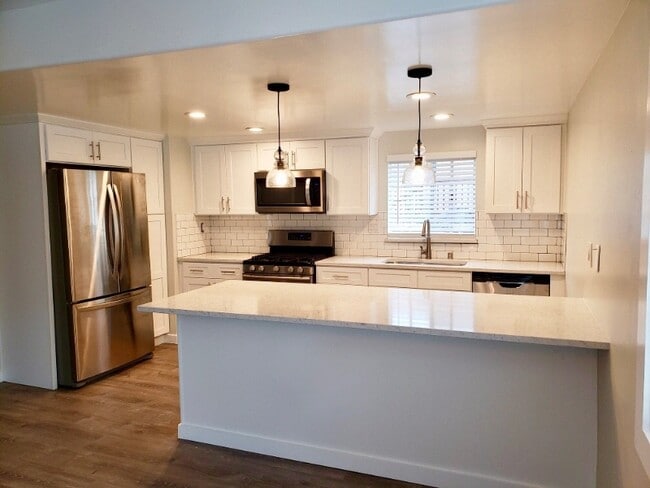 3357 Madison St in Carlsbad, CA - Building Photo - Building Photo