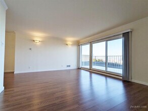 60 Parkridge Dr in San Francisco, CA - Building Photo - Building Photo