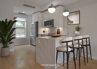 174 Fisher Ave in Boston, MA - Foto de edificio - Building Photo