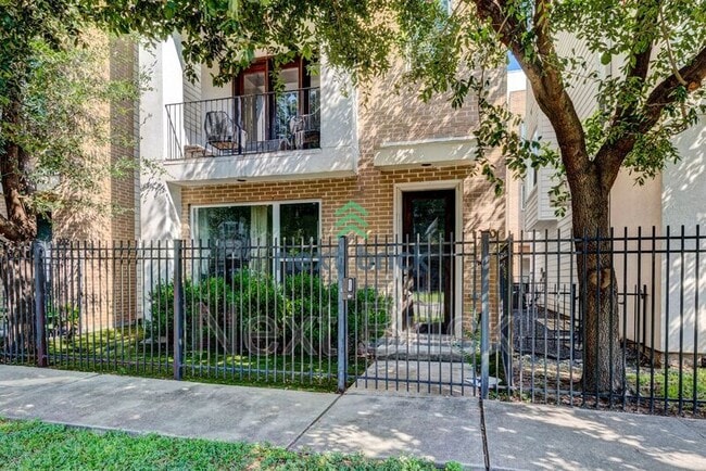 property at 1220 Summer St