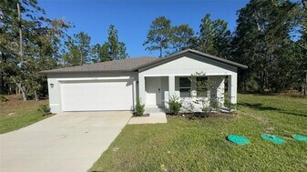 7145 N Henderson Way in Citrus Springs, FL - Building Photo